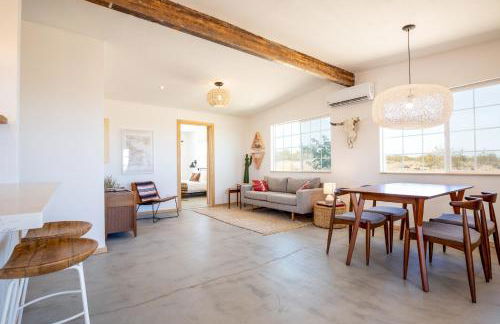 Flamingo Ranch - Dreamy Desert Design with Hot Tub home - Foto 10