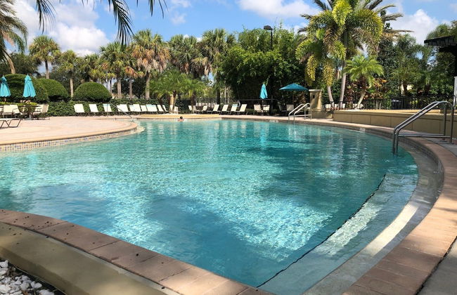 301 - Super Clean & Beautiful. Pools, Gym, Lake - Foto 12