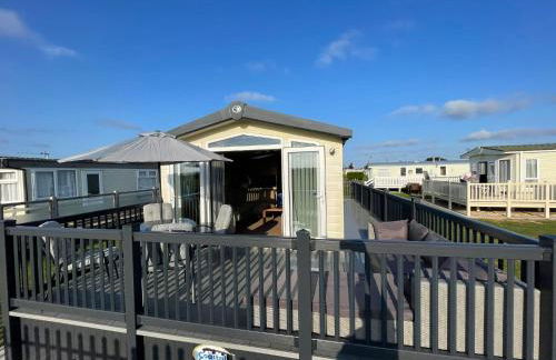 Millfields Holiday Park - Diamond Deluxe - Coastal Caravan Breaks - Foto 14