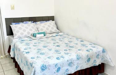 APT-10 Completo Com Ar-Condicionado Garagem Predio Central Perto de tudo - Foto 33