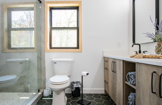 Amazing Lake House With Beach Access 4 Bedroom Home by RedAwning - Foto 26