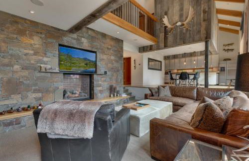 Mod Haus by Tahoe Getaways - Mountain Modern West Shore Home w Private Beach and Pier, Near Skiing - Foto 1