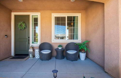 5Br3B Pool, 2mi to Fstvals, EV Chrgr, Gym, Games - Photo 68