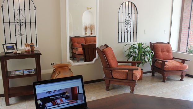 Mostrador de check-in y check-out