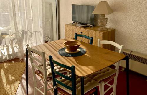 Idyllique ! Terrasse vue jardin et montagne, parking, local à vélos, à 2 pas de la plage et piscine de mai à septembre ! - Foto 3