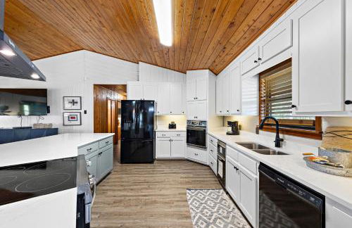 Wolf Bay House - Photo 9