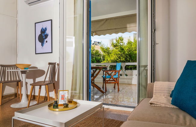 Breeze One Bedroom Apartment by BluPine - Foto 17