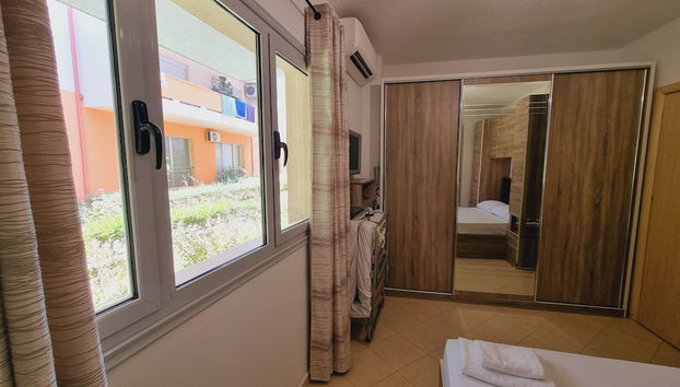 Teo's K Apartment - Foto 2, Habitación