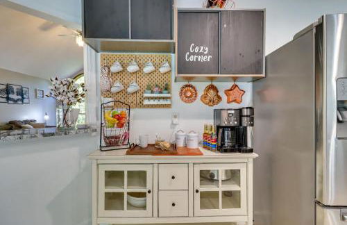 Hot Tub and Game Room Retreat Near Camelback - Foto 10