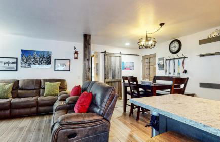 Mammoth Estates Condo - Free Parking & Pet Friendly - Foto 43