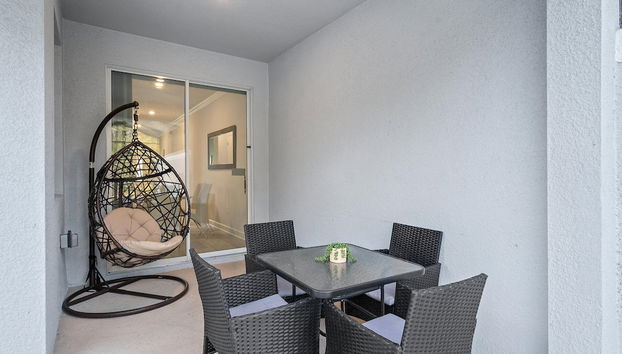 Reading a Storey - Foto 5, Habitación