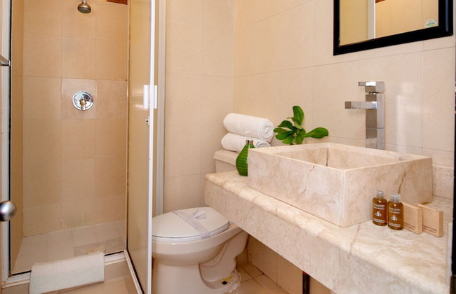 Oceanfront white sand beach condo - Foto 17