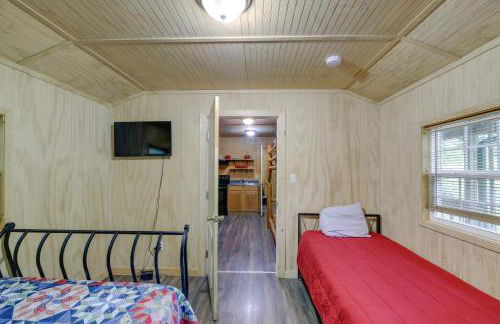 Briceville Cabin with River Access and Mountain Views! - Photo 17