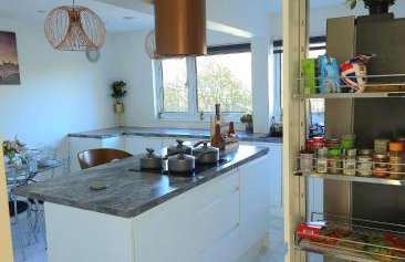 Large House, Home for Contractors- Park Free - Foto 5