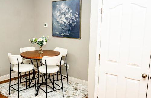 Hometown Hideaway King Ste 6 mi to Sports Complex - Foto 11