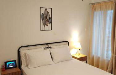 Leo's & Xerxes' place in the Heart of Rhodes - Photo 33