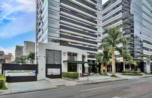 Studio 404 com Piscina e Academia Ar Condicionado no Centro Cívico com Garagem - Foto 2