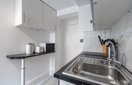 1 Bed Studio Apartment opposite Liverpool Street station - Foto 9