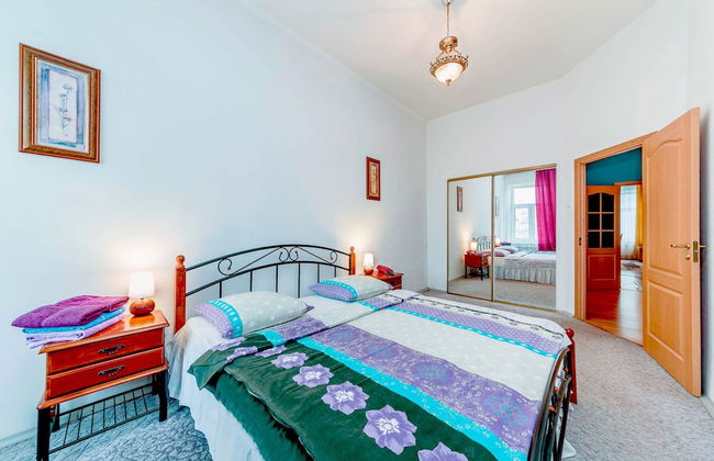 Feelathome on Lower Nevsky - Photo 18