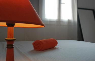 Oscar Hospedaje - compartido con familia - Foto 8