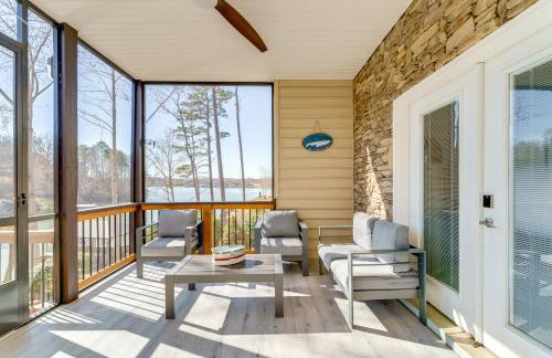 Porch and Game Room! Getaway on Lookout Shoals Lake - Foto 19