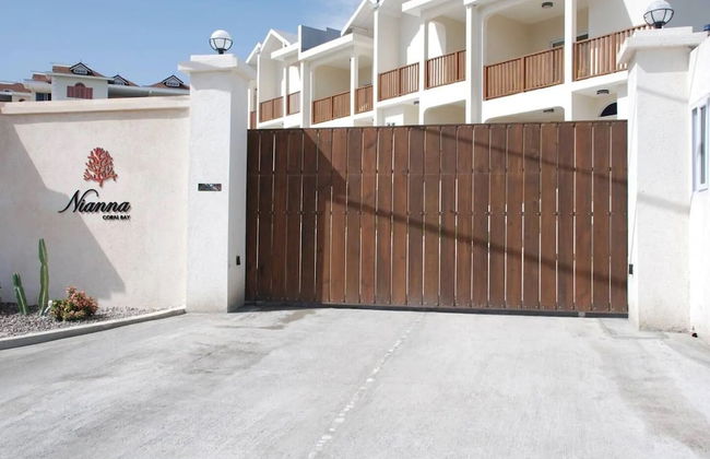 Nianna Coral Bay Stunning Townhouse- 5 - Photo 50