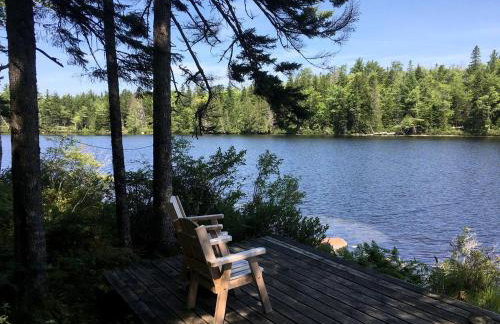 Secluded, Dog-Friendly Lakefront Cabin on Pristine Lake, Maine, for Wonderfully Romantic Getaways to Nature - Foto 7