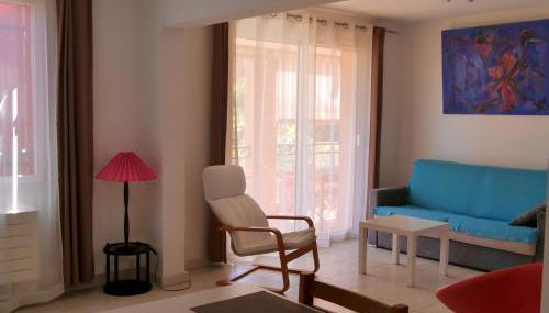 Appartement 60m2 - 2 Chambres à une minute des plages, parking privé - Foto 4