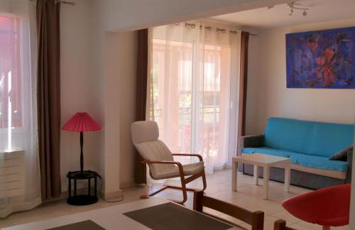 Appartement 60m2 - 2 Chambres à une minute des plages, parking privé - Foto 4