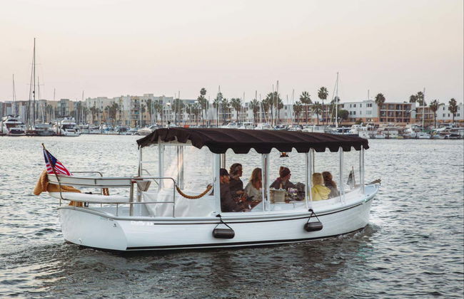Balade en bateau électrique à Marina del Rey - Photo 1
