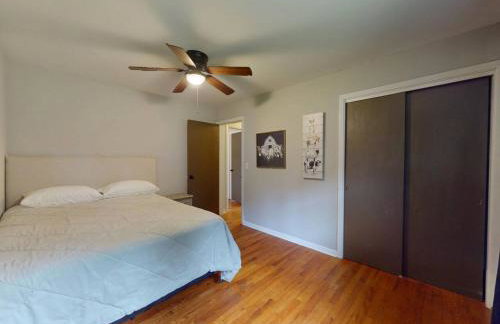 Rustic Kirtland Farmhouse Retreat - Foto 22