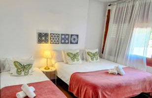 Vila Sitges, big house with pool - Foto 17