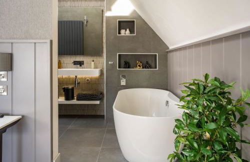 Arran Shores Luxury Shorefront Penthouse Suite 12 - Photo 11