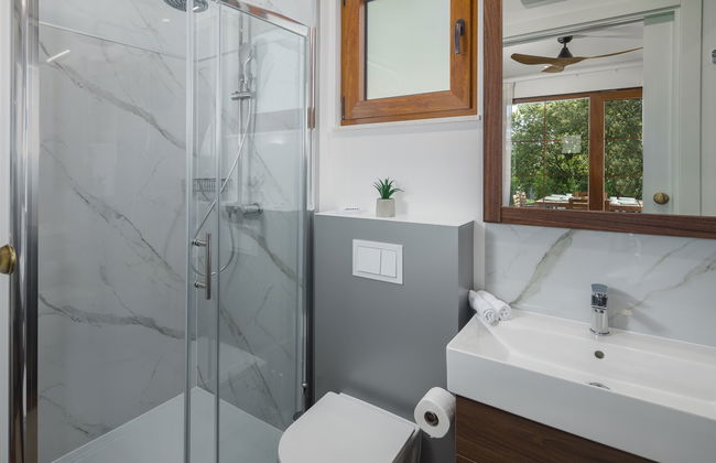 Luxury Bay Villa with private hot tub - Foto 18