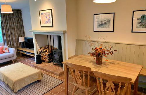 Finest Retreats - Ingleby Manor - Manor Cottage - Photo 6