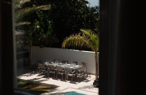 Marbella, Costabella - Beachfront Villa with Heated Pool - Photo 53