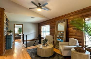 Enchanted Log Cabin Retreat Near Bradenton and St Pete - Photo 11