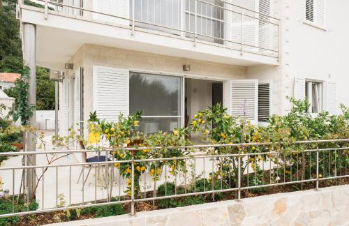 Sunce i More - Photo 10