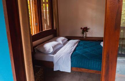 Ecocasa azul - Chalé na mata - Foto 45