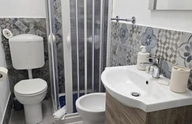 Antony Mondello Guest House, appartamento a 1 minuto a piedi dalla spiaggia di Mondello - Foto 50