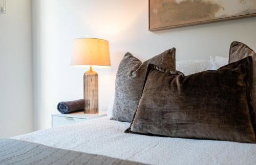 Central Wembley Stadium Luxe Stay with Pool Table - Foto 41