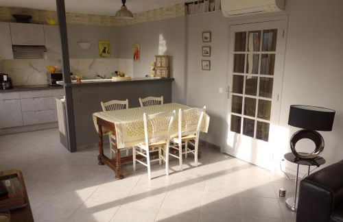 Bel appartement avec grande terrasse sud - Photo 3