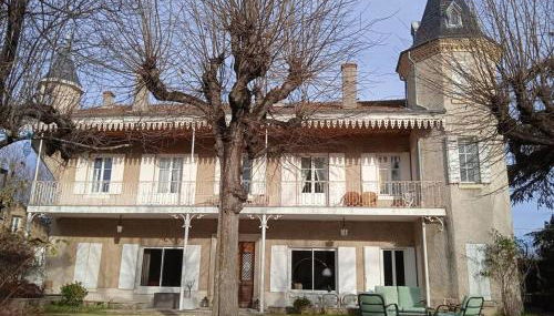 Maison calme avec piscine entourée de son parc - Foto 3