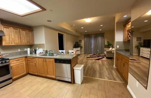 Modern 2BD Apartment with 2 Baths in Alhambra - Foto 3