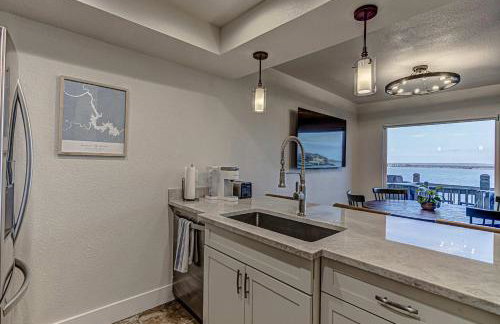 Lakefront LBJ Escape - Boat Slip & Sleeps 8 - Foto 16