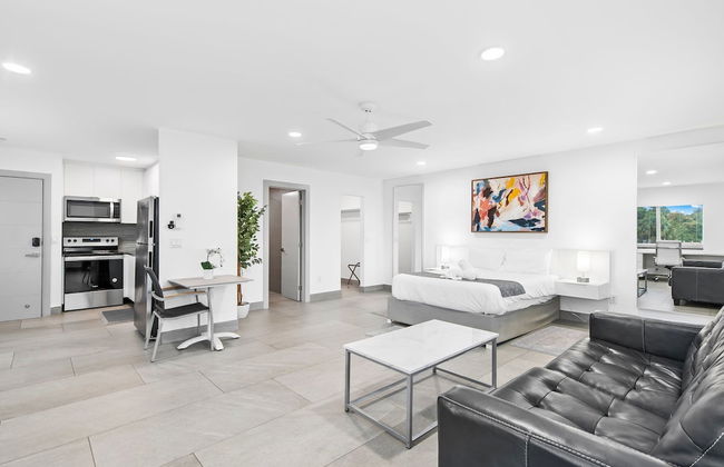 Unique Retreat - Unit D: Cool 2nd-floor Retreat - Foto 9