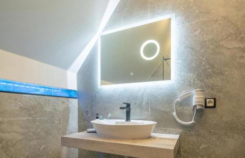 Lovely Home In Novo Zvecevo With Sauna - Foto 28