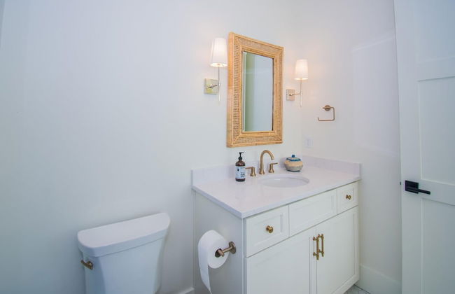 Stunning 4BR Vacation Rental With Private Pool, Spa, & Resort Club Cards - Photo 27