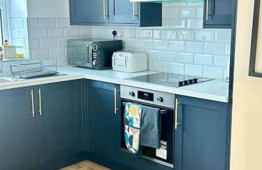 Spacious and Stylish Flat in Trowbridge, Wiltshire - Photo 7