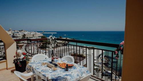 La terrazza sul mare by MONHOLIDAY - Foto 2